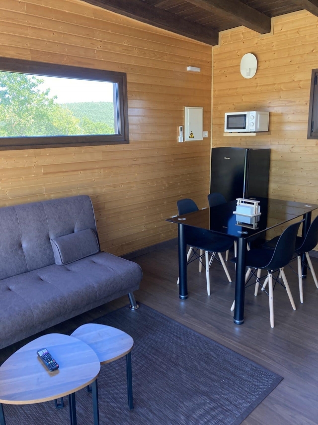  Wohnzimmer und Küche