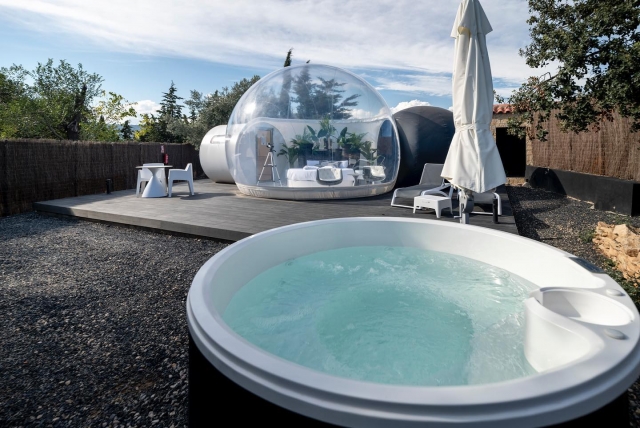 Premium Bubble Getaway Jacuzzi + breakfast + dinner, Zielo de Levante