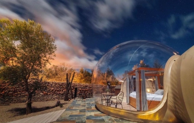  Bubbles in the middle of nature 