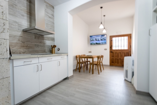  La cuisine et l'entrée 