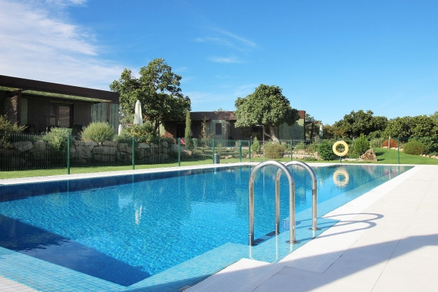  Appartements et piscine 