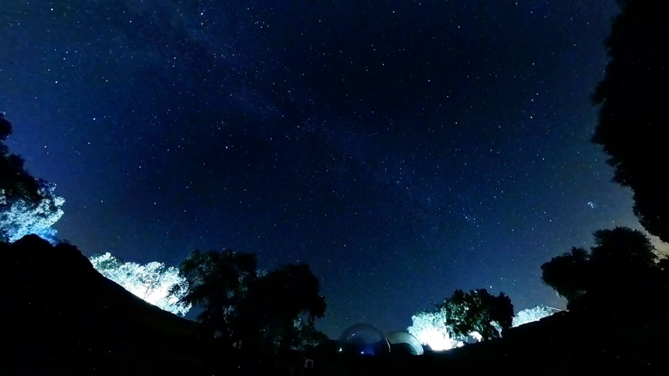  Starry night in the complex 