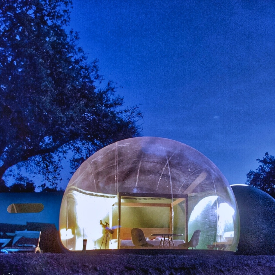 A bubble in the night 