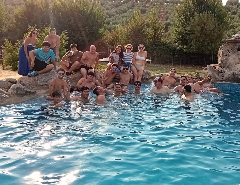  Tutti in piscina 