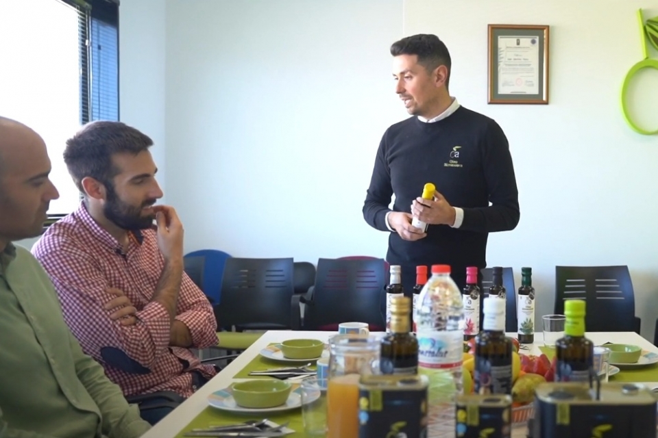  Desfrutando do café da manhã 