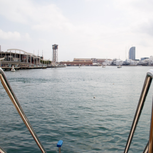  Excursion à travers la Baie de Barcelone 