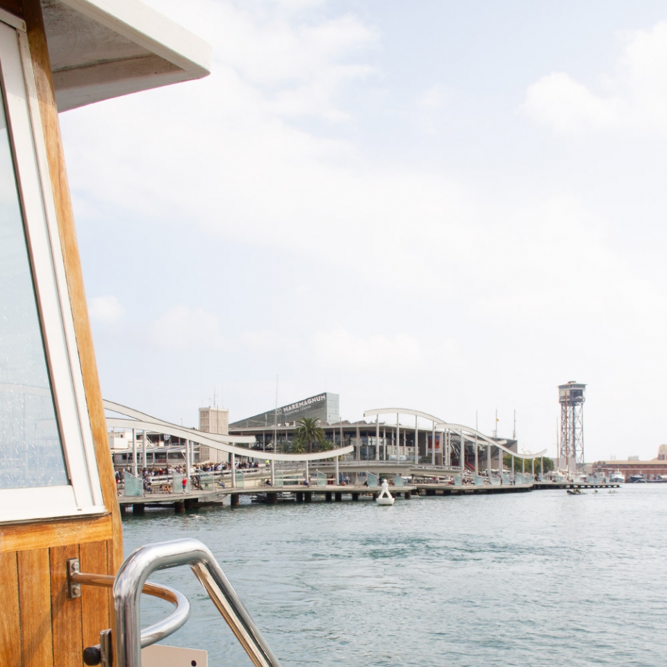  Excursion en bateau à travers Barcelone 