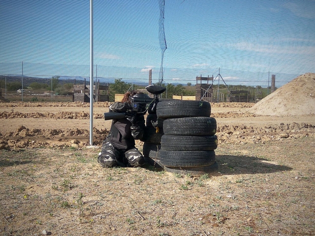  Mirando dietro le gomme 