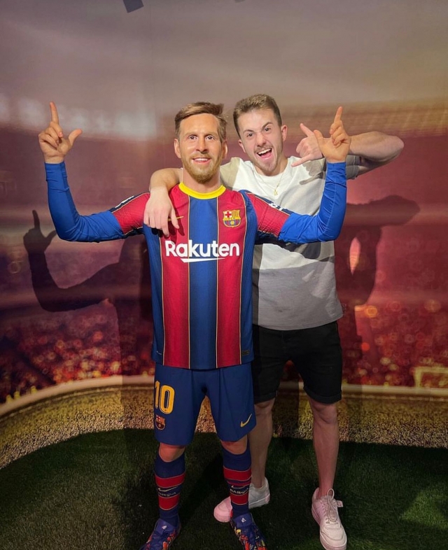  Poses com Messi 