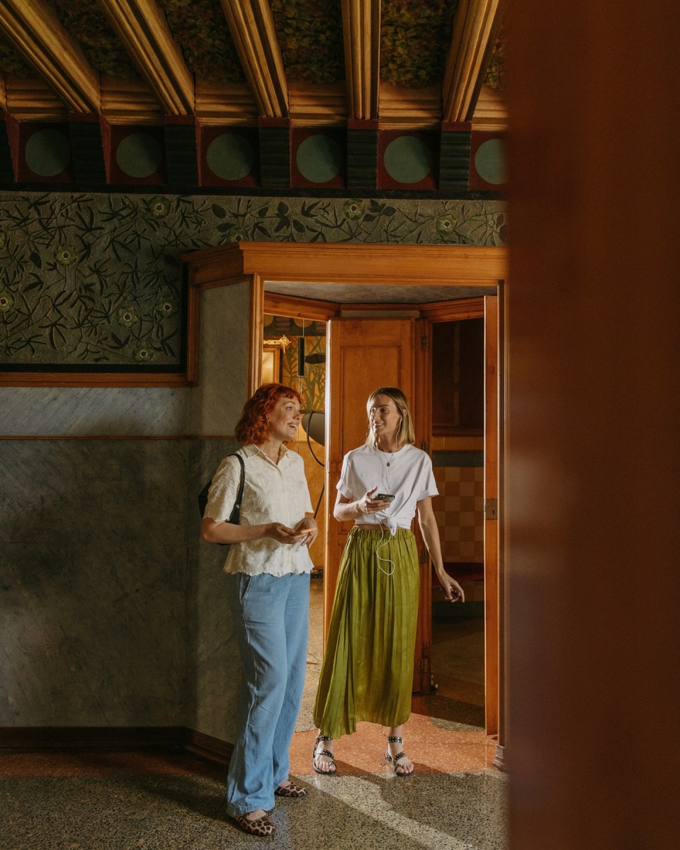  Visita guiada à Casa Vicens 