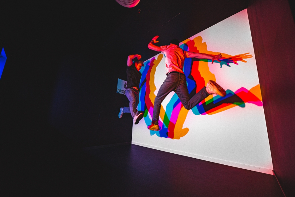  Immersive experience 