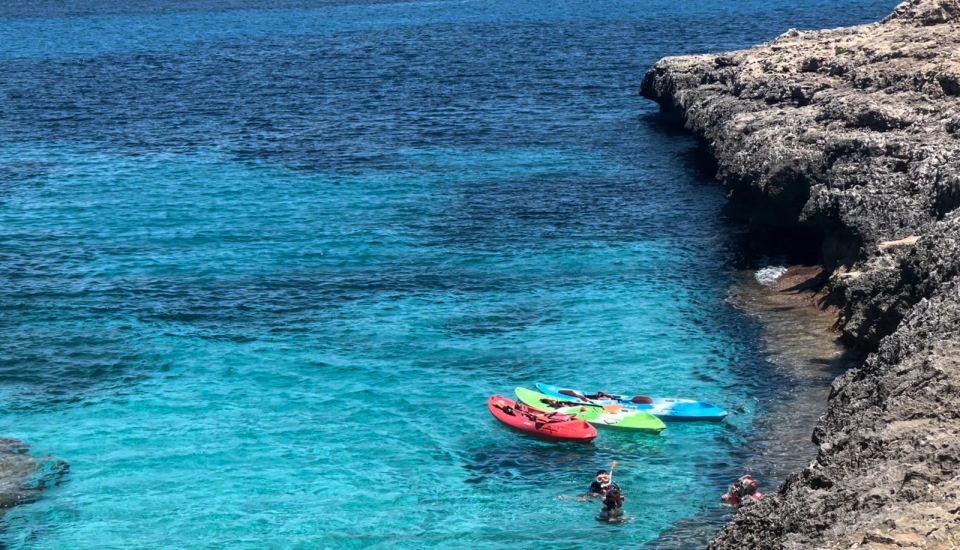 Kayak sulla costa di Maiorca 