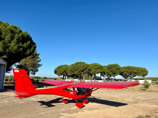 Avioneta en el aeródromo 