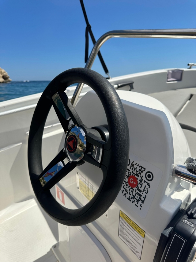  Boat rental without a license