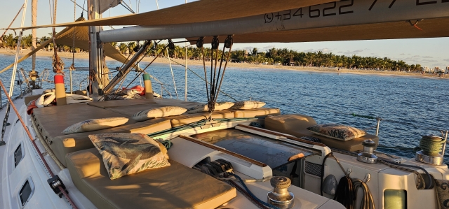  Get to know Torrevieja by boat 