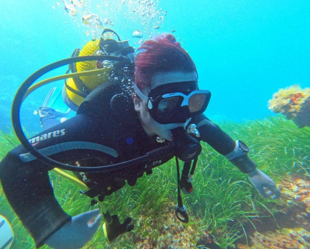 Disfruta de esta experiencia de buceo por el sur de Menorca