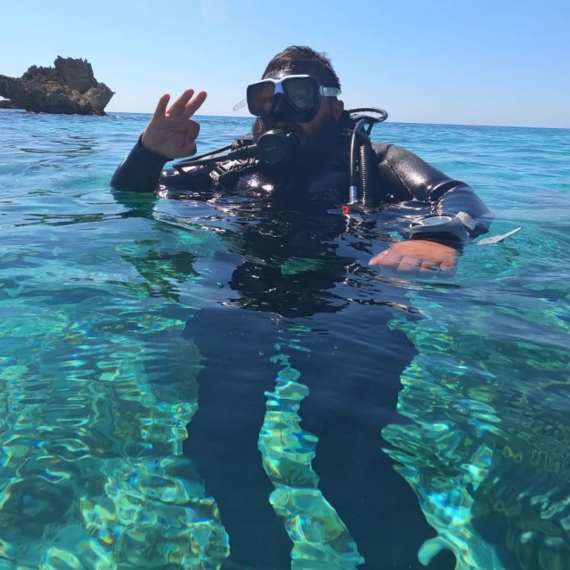 Explora Menorca buceando