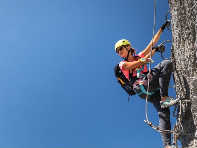 Via Ferrata Virgen de la Nueva 中等水平 3 小时