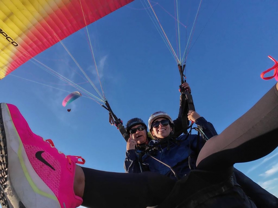 Conoce Teba a bordo de un parapente