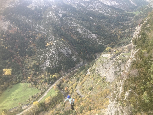  Superar os obstáculos da via ferrata 