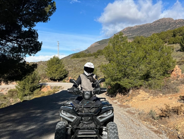  Entdecken Sie die Wege der Sierra de Alhamilla mit dem Quad 