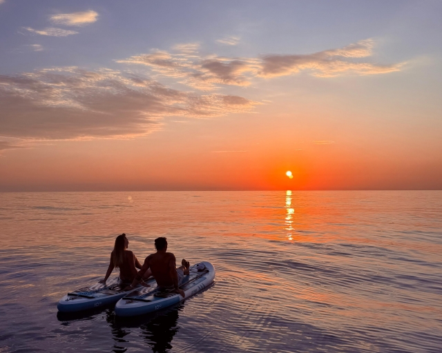 Tour de paddle surf au lever du soleil depuis Cala Agulla 1h30