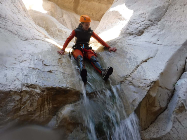 Deslízate por las cascadas del cañón de Vallcebre
