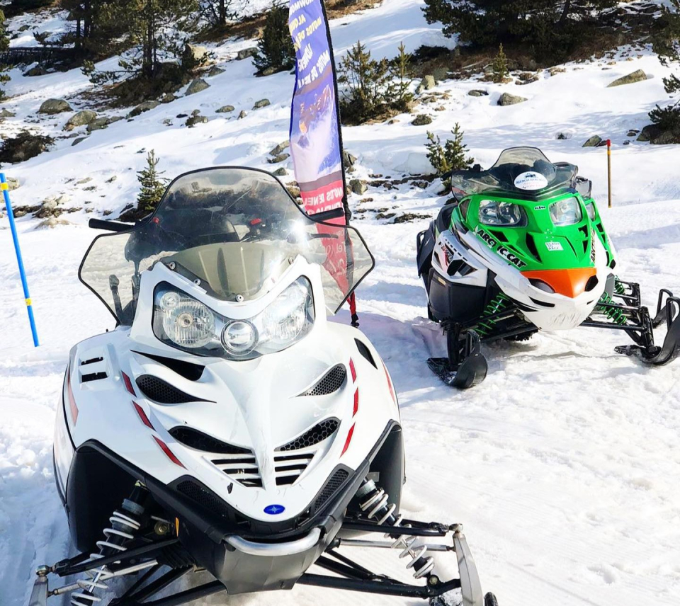 Moto de nieve lista para salir