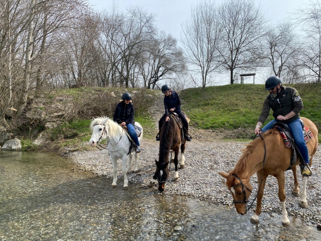 意见 Giulia 关于 沿着塞里奥河骑马 1 小时