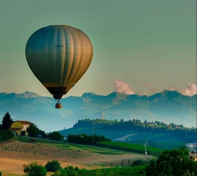 Voo de Mongolfiera compartilhado em Mondovì 1 h