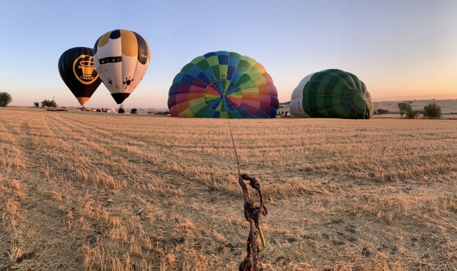 Voo de balão de ar quente de 1 hora em Gravina in Puglia