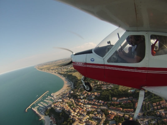 Vuelo en avión de 30 minutos a Recanati.