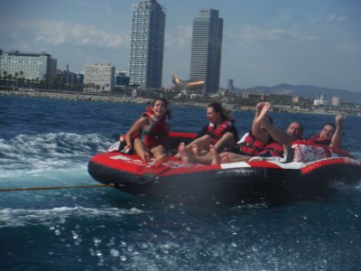 Crazy Sofa hinchable en el Port Olímpic 15 minutos