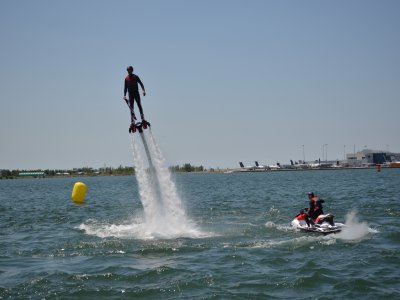 卡斯特尔德费尔斯的 Flyboard 15 分钟