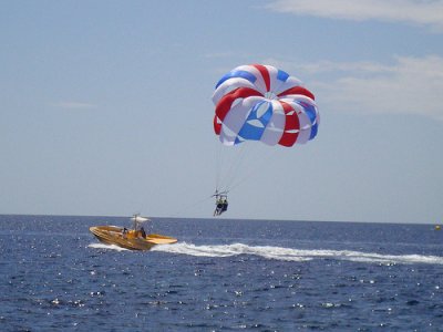 Parasailing doppio a Marbella, 15 minuti