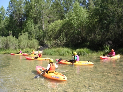 Discesa in kayak attraverso l'Alto Tajo, intera giornata