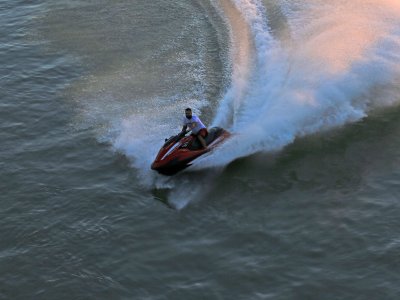 Ruta guiada en jet ski biplaza a Sotogrande 2 hrs
