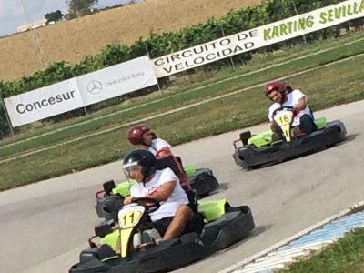 Grand Prix karting Sevilla para grupos de 8 a 12