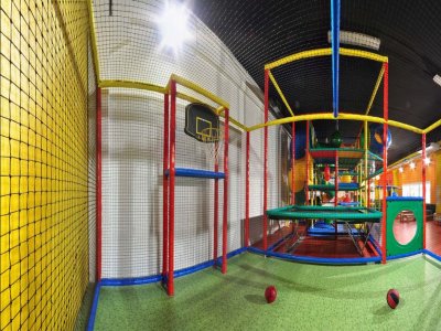 Birthday parties, games + dinner, Alcalá