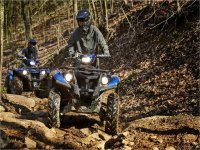  Schotter- und Schotterroute auf einem Quad 