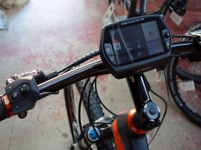 Electric mountain bike rental Colmenar Viejo from 13 en.Yumping
