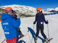 Aprendiendo a frenar con los esquís en Baqueira