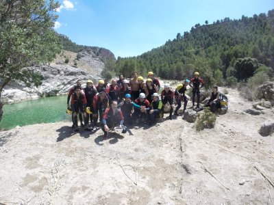 Barranquismo y ruta en kayak embalse de La Bolera