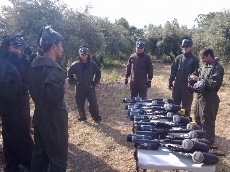 Batalla de Paintball Granada adultos 100 bolas desde 17€