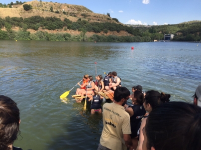 Team building acuático con barbacoa y barra libre