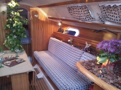 Noche romántica a bordo de un velero en Gijón