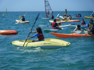 Ruta en kayak individual en la playa de Calella 1h
