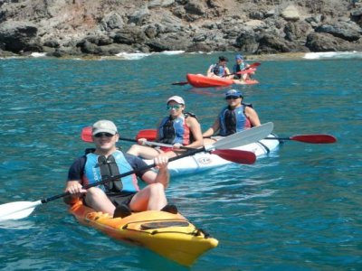 在 Cabo de Gata 开始皮划艇和浮潜