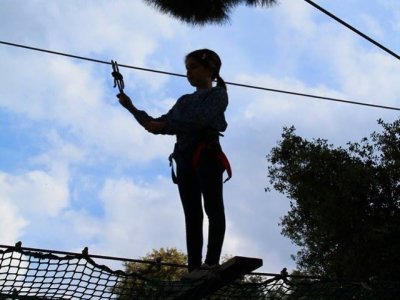 Tirolinas en Bollullos, colegios, temporada alta