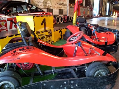 8min round di kart indoor per bambini 8min